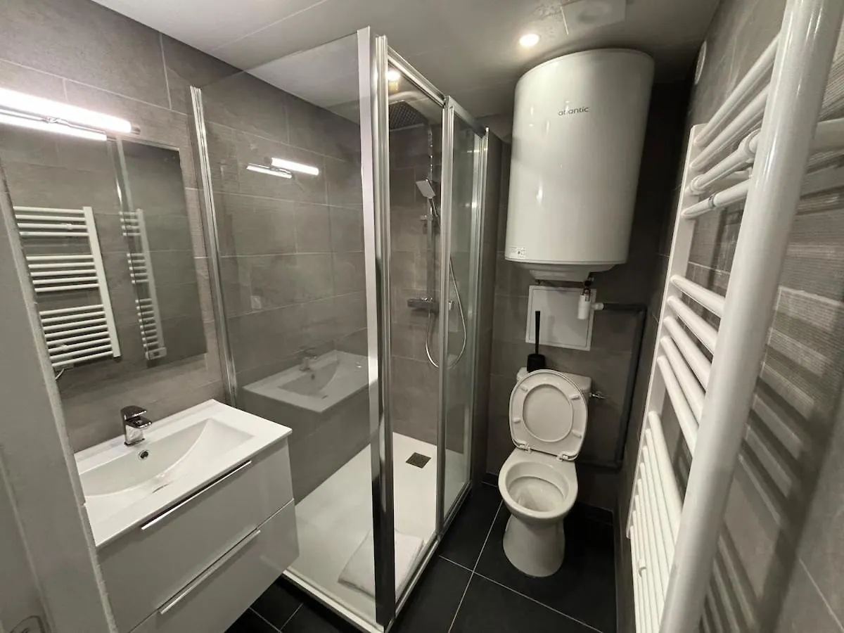 Apartment Palais Des Festivals Studio Meuble Cannes France