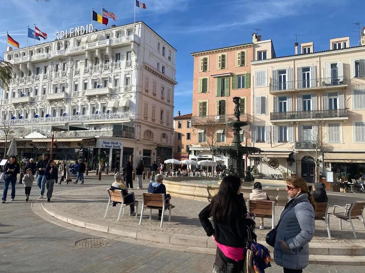 Apartment Palais Des Festivals Studio Meuble Cannes France